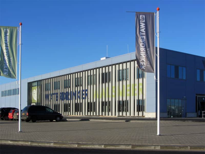 Waterdrinker Aalsmeer flower trading hall